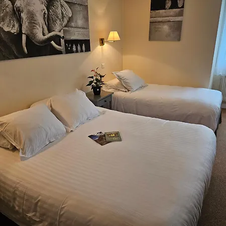 Logis Restaurant L'unique Hotel Menesqueville