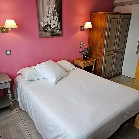 Hotel Logis Restaurant L'unique 3*