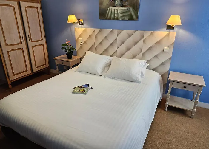 Logis Restaurant L'unique Hotel Menesqueville