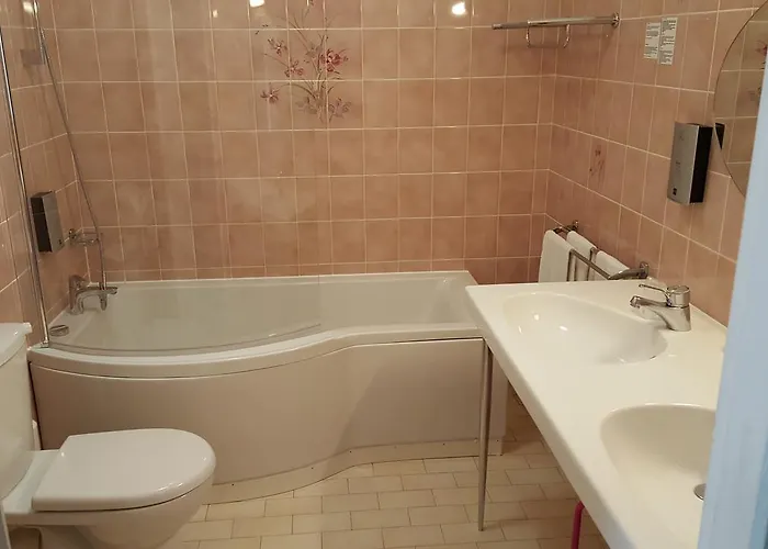 Logis Restaurant L'unique 3* Menesqueville